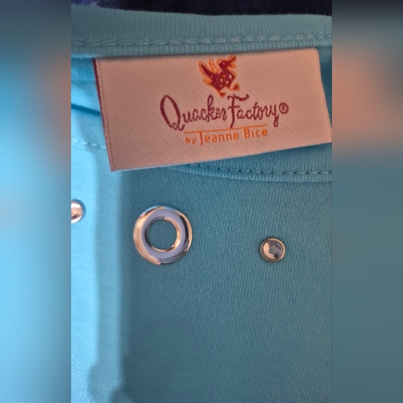 Women's 1X Quaker Factory Blue Top w/ Round Collar & Embroidery Details - Picture 6 of 9